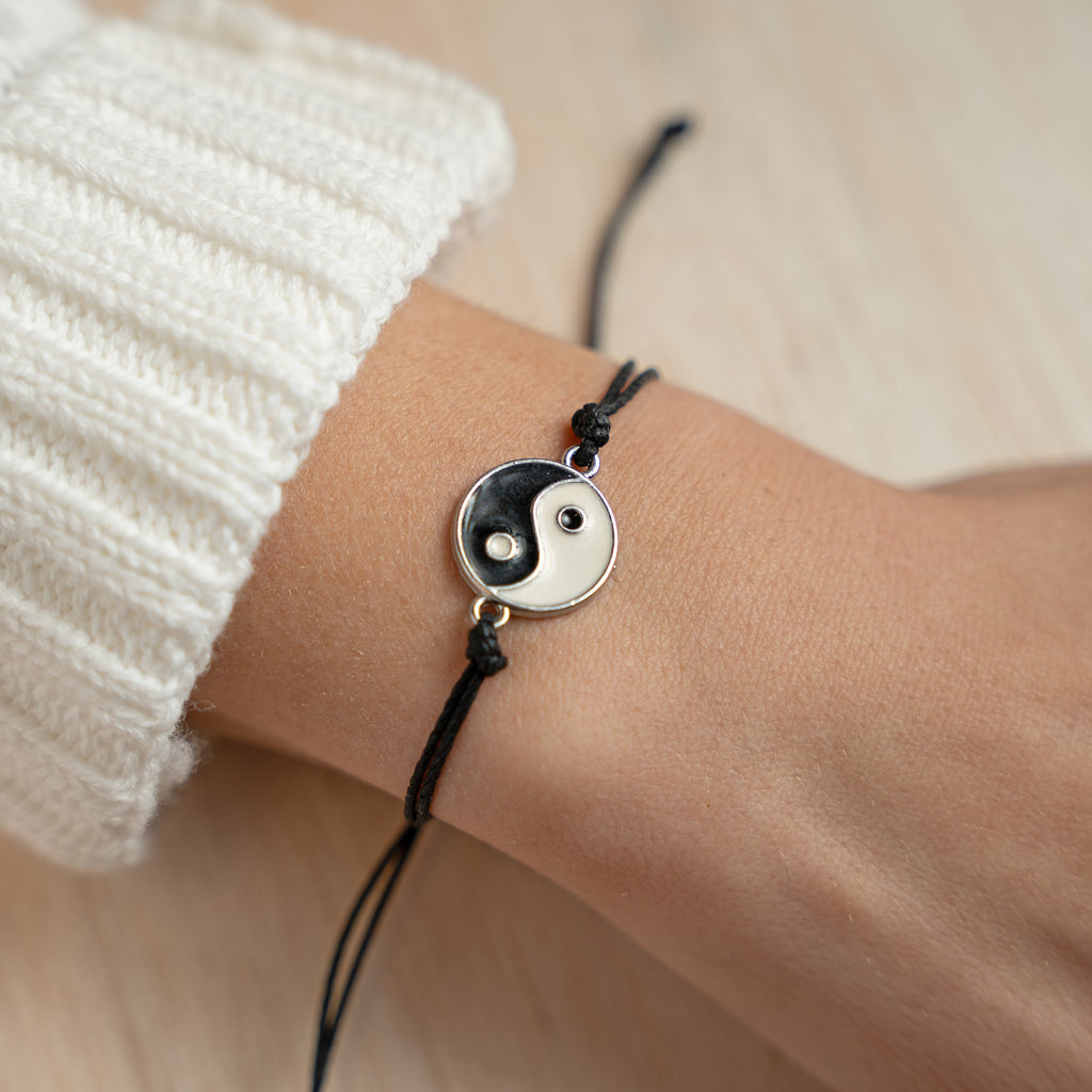 Yin Yang  String