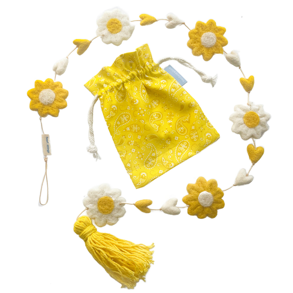 Daisy Heart String